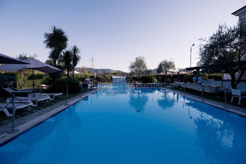Santa Caterina Park Hotel Sarzana Luaran gambar