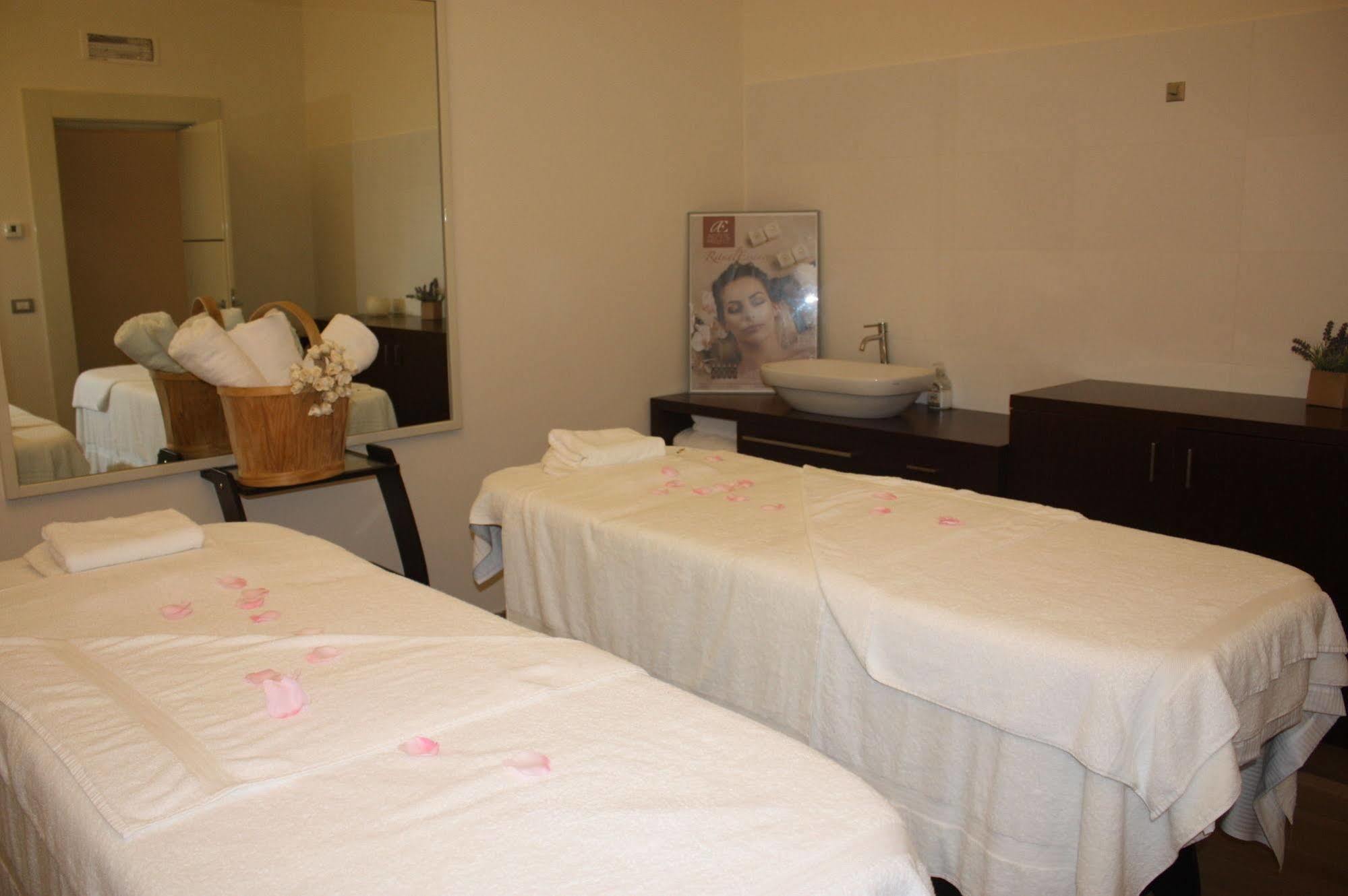 Santa Caterina Park Hotel Sarzana Luaran gambar